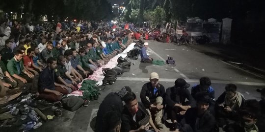Tepati janji ke polisi, demo mahasiswa di Medan Merdeka Barat bubar