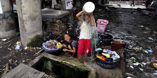 Warga miskin di Bekasi berobat ke RS cukup pakai kartu keluarga