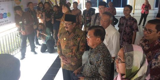 Wapres JK tinjau penggunaan dana desa di Tulungagung