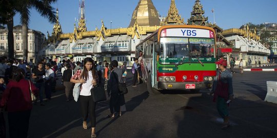 Pertama kali, Myanmar luncurkan bus terintegrasi