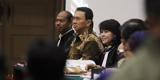 Polisi saksi kasus Ahok berbelit, jawaban bikin pengunjung tertawa