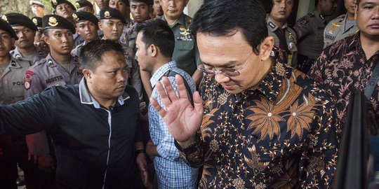Masih siang sidang sudah selesai, Ahok lanjutkan blusukan