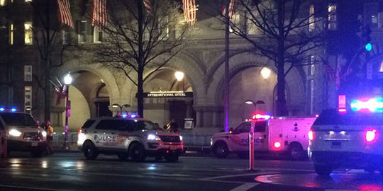 Tolak Donald Trump, pria asal California bakar diri di Washington