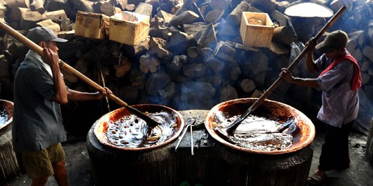 Jelang Imlek, pembuatan dodol China dan kue keranjang meningkat