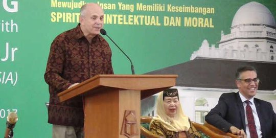Santri tanya nasib muslim saat Trump berkuasa, dubes jamin kebebasan