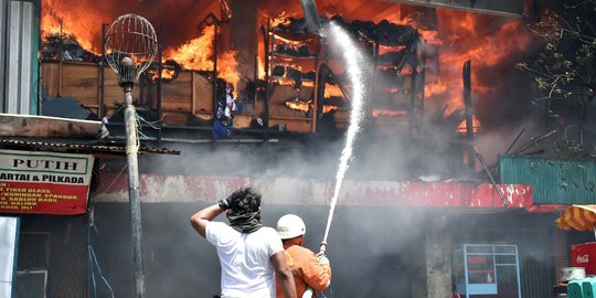 Kronologi kebakaran hebat di Pasar Senen, titik api di lantai dasar