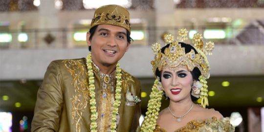 Resmi menikah dengan Tiara Dewi, Lucky Hakim undang mantan istri?
