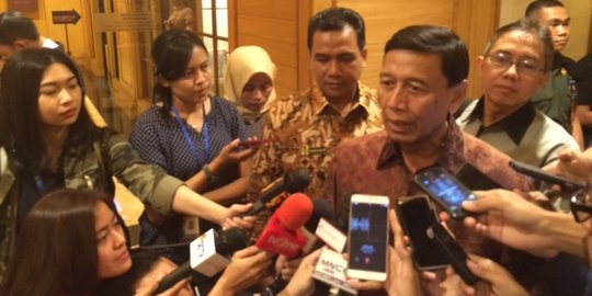 Temui Wiranto, Gubernur Abdul Gani minta saran pengamanan di Malut