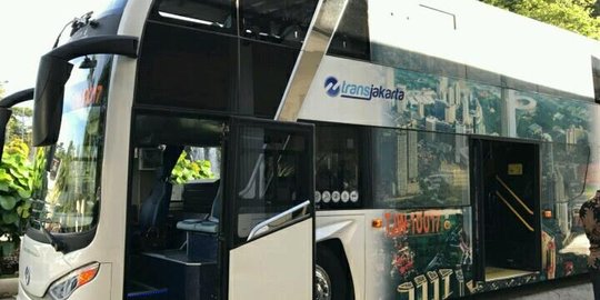 Begini keseruan Sumarsono naik bus wisata bareng OSIS se-Jakarta