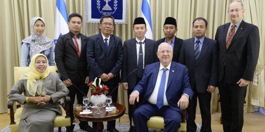 Kemarahan petinggi MUI anggotanya diam-diam ketemu Presiden Israel