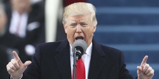 Pidato lengkap Trump saat pelantikan, prioritaskan rakyat Amerika
