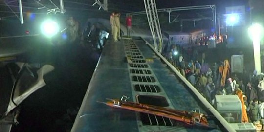Tragisnya kecelakaan kereta di India, 36 penumpang tewas