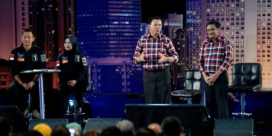 Kompaknya Ahok-Djarot sindir Agus-Sylvi soal kasus dana hibah