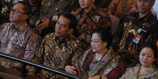 Jokowi dan Megawati saksikan teater kebangsaan 'Tripikala'