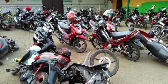 Kasus 5 polisi tersangka penyerangan mess Satpol PP tak disidangkan