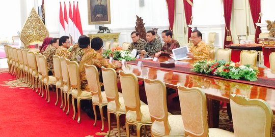 Jokowi pimpin rapat konsultasi dengan MPR di istana