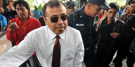 Patrialis diduga terima uang USD 20.000 dan 200.000 dolar Singapura