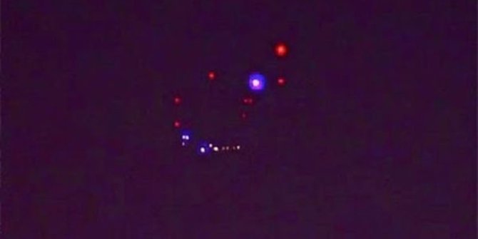 Siaran langsung NASA di atmosfer bumi tak sengaja rekam UFO