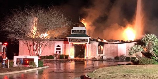 Begini kondisi Masjid Islamic Center di Texas saat terbakar