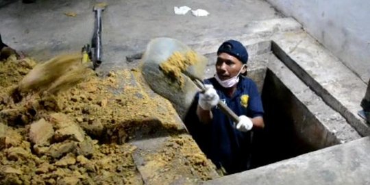 Penghuni Panti Tunas Bangsa Pekanbaru makan kecoak & sisaan tikus