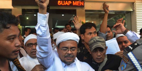 Jadi tersangka penodaan Pancasila, Rizieq akan ajukan praperadilan