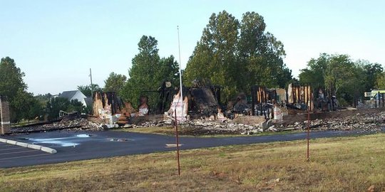 Warga AS ramai-ramai sumbang uang bangun masjid yang dibakar