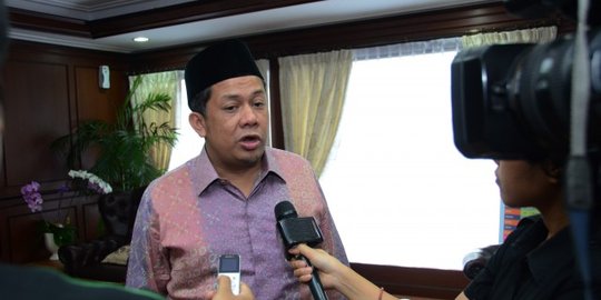 Konsistensi kritikan pedas Fahri Hamzah meski jabatan jadi taruhan