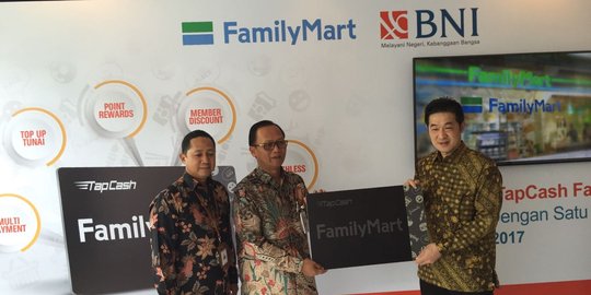 Mudahkan belanja, BNI & FamilyMart luncurkan kartu Co Branding