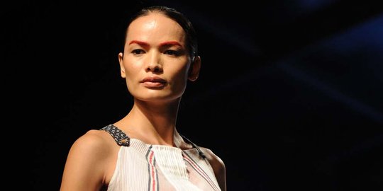 Ini model transgender pertama yang tampil di LFW 2017