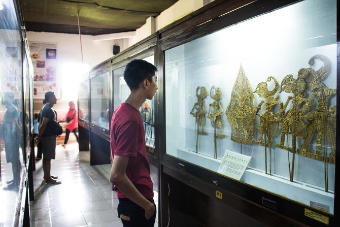 wayang suket