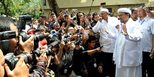 Rizieq diperiksa sebagai tersangka penodaan Pancasila 7 Februari