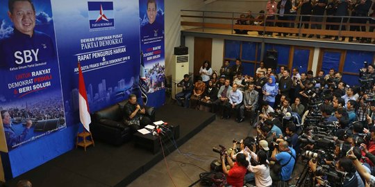 Saat Jokowi santai tanggapi omongan panjang lebar SBY