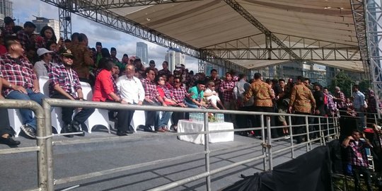 Mega, Djan Faridz, Agung Laksono, Hayono Isman hadir di Konser Gue 2