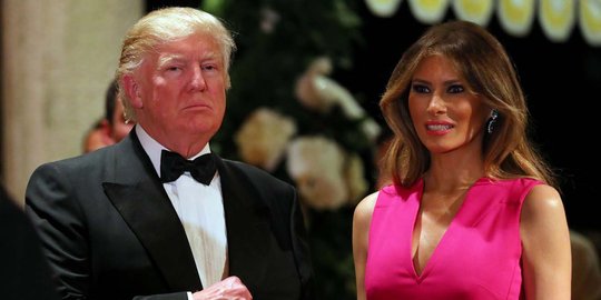 Pesona Melania Trump bergaun 'Hot Pink' di Red Cross Gala