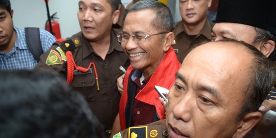 Hari ini, Dahlan diperiksa sebagai tersangka kasus mobil listrik