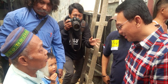 Blusukan di Cakung, Ahok terima aduan masalah tanah dari Ketua RT