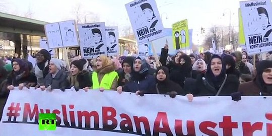 Austria larang hijab, ribuan muslimah turun ke jalan