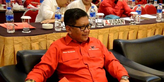 Blusukan di Cililitan, Sekjen PDIP sebut rakyat tak goyah pilih Ahok