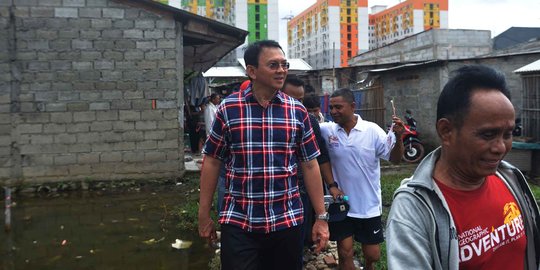 Atasi banjir di Kramat Jati, Ahok bakal naikkan tinggi jembatan