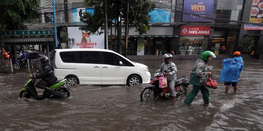 Ahok janjikan Jakarta bebas banjir pada 2022