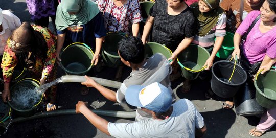 Demi air berkejaran dengan waktu