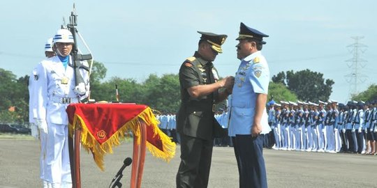 Panglima TNI seharusnya tak umbar masalah dengan Kemhan ke publik