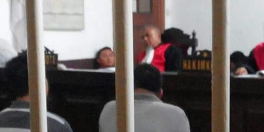 Ini alasan hakim PN Bandung tertidur saat sidang kasus pembunuhan