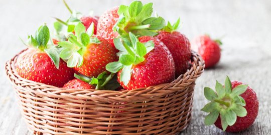 berhenti merokok? ini 7 makanan yang bisa singkirkan jejak nikotin!