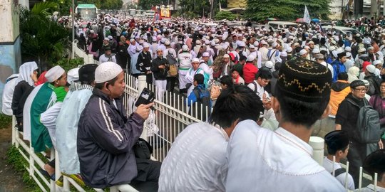 Massa aksi 112 juga sumpah pilih gubernur sesuai kriteria MUI