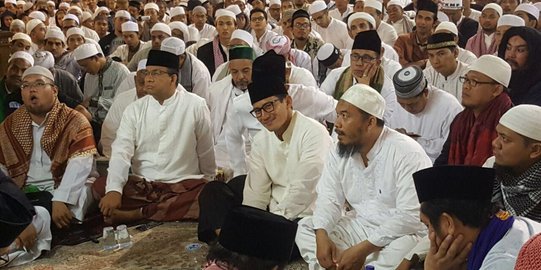 Agus dan Anies: Panas di debat, kompak di aksi 112