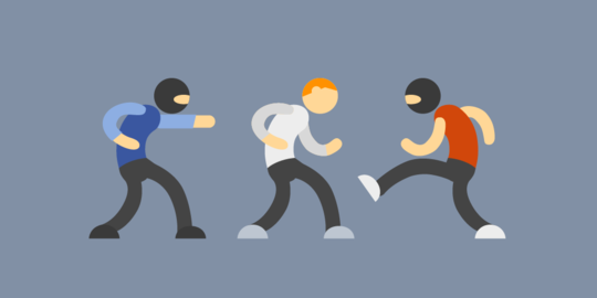 Selisih paham di tempat kerja, Agus hajar dan gigit telinga Acok