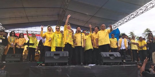 Ketum Golkar klaim Rusli-Idris terbukti bawa kemajuan bagi Gorontalo