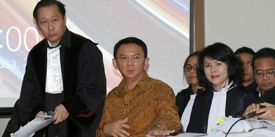 Majelis hakim kasus Ahok sempat berdebat dengan saksi ahli dari MUI