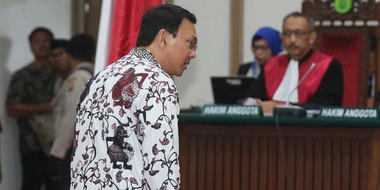 Jokowi serahkan nasib Ahok di Jakarta ke Mahkamah Agung